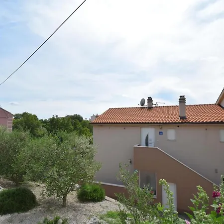 Appartement Nevena *
